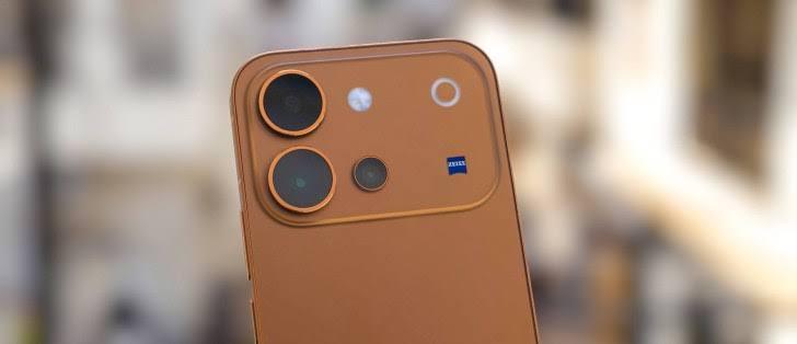 vivo V80 Hands-On Review: 144Hz AMOLED, ZEISS Cameras & 7,200mAh Battery