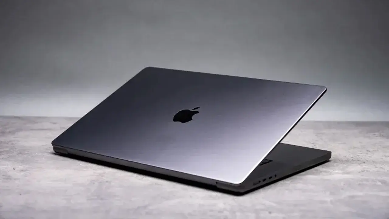 Apple May Launch Touchscreen MacBooks and OLED iPad Mini on October 27