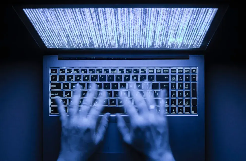 Online Scam Warning: How Cybercriminals Stole $100,000 From an Older Woman